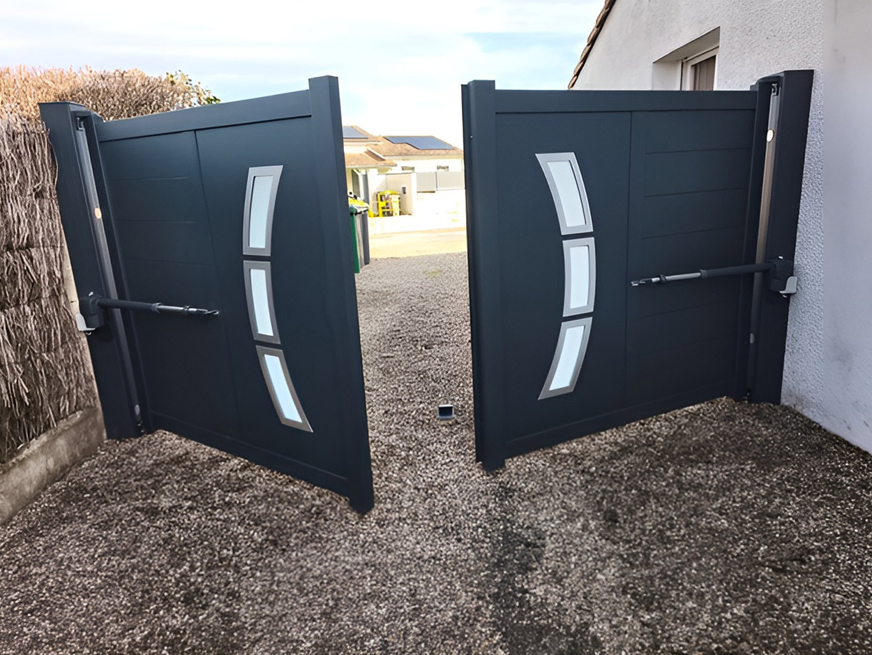 Automatisme Agen, Automatisme Lot-et-Garonne, Clôtures Agen, Clôtures Lot-et-Garonne, Pergolas Agen, Pergolas Lot-et-Garonne, Portail Agen, Portail Lot-et-Garonne, Porte de garage Agen, Porte de garage Lot-et-Garonne