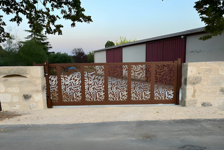 Automatisme Agen, Automatisme Lot-et-Garonne, Clôtures Agen, Clôtures Lot-et-Garonne, Pergolas Agen, Pergolas Lot-et-Garonne, Portail Agen, Portail Lot-et-Garonne, Porte de garage Agen, Porte de garage Lot-et-Garonne